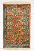Handknotted Oriental Kashmir Silk Carpet 2.5x4 Feet.