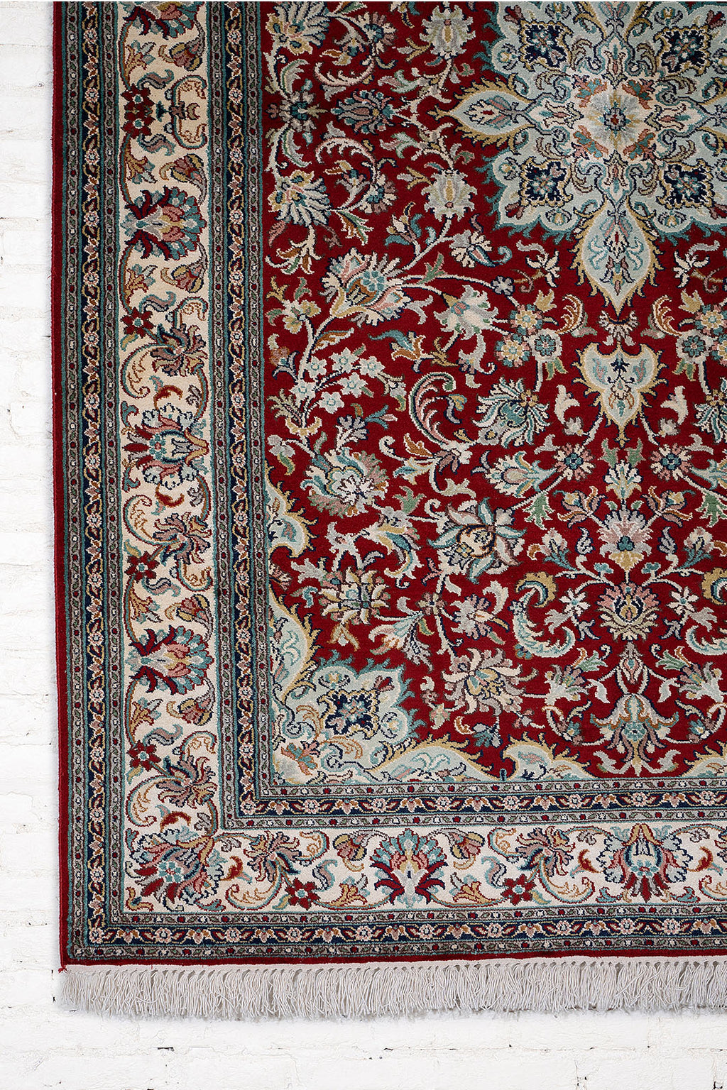 Handknotted Kashmir Silk Red Kashaan 4x6 feet Carpet.