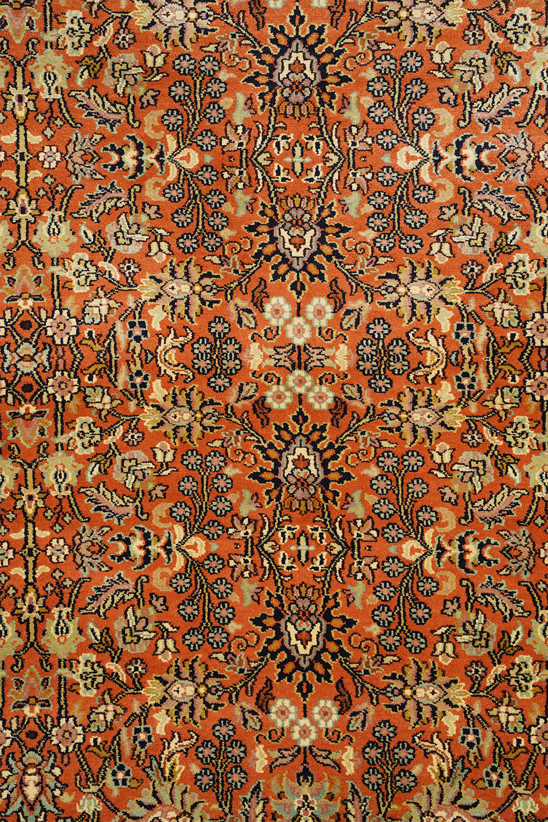 Handknotted Oriental Kashmir Silk Carpet 2.5x4 Feet.