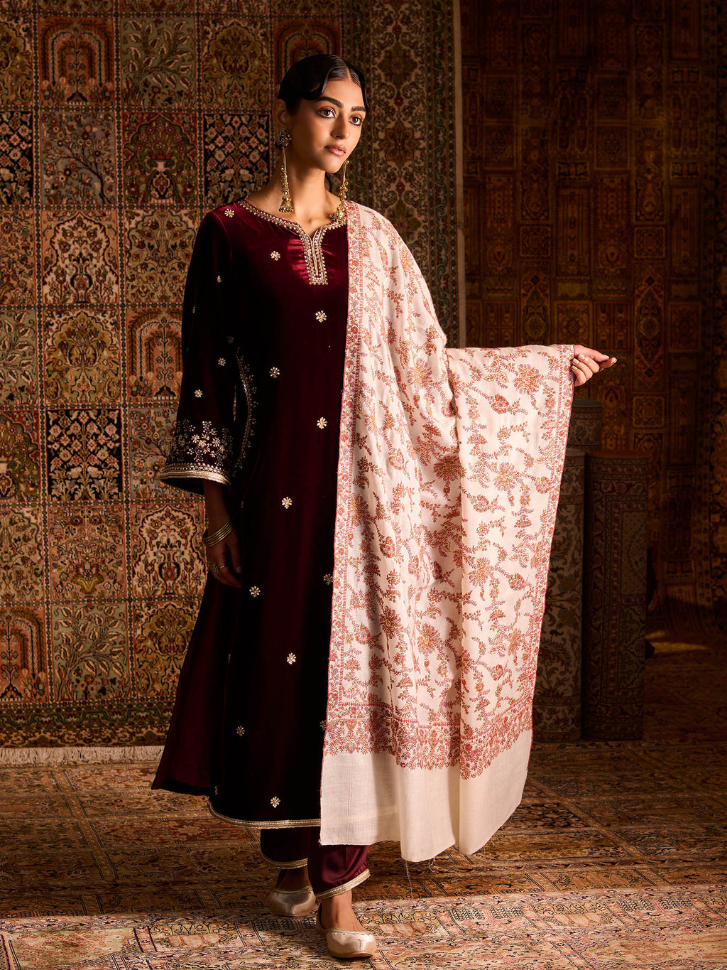 Neem Jamawar White Pure Pashmina Shawl