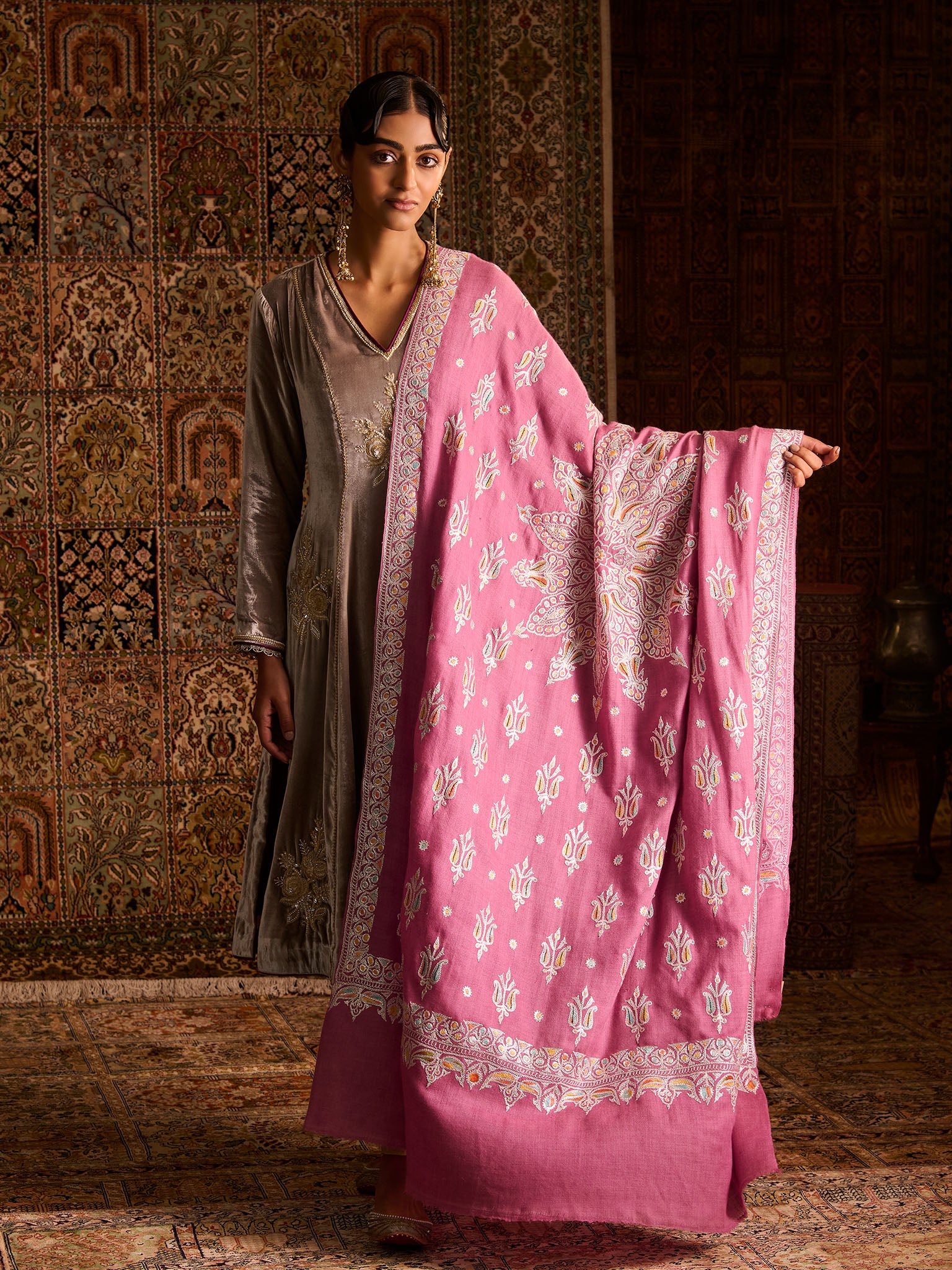 Kashmiri Pure Pashmina Pink Tilla Jamawar Shawl