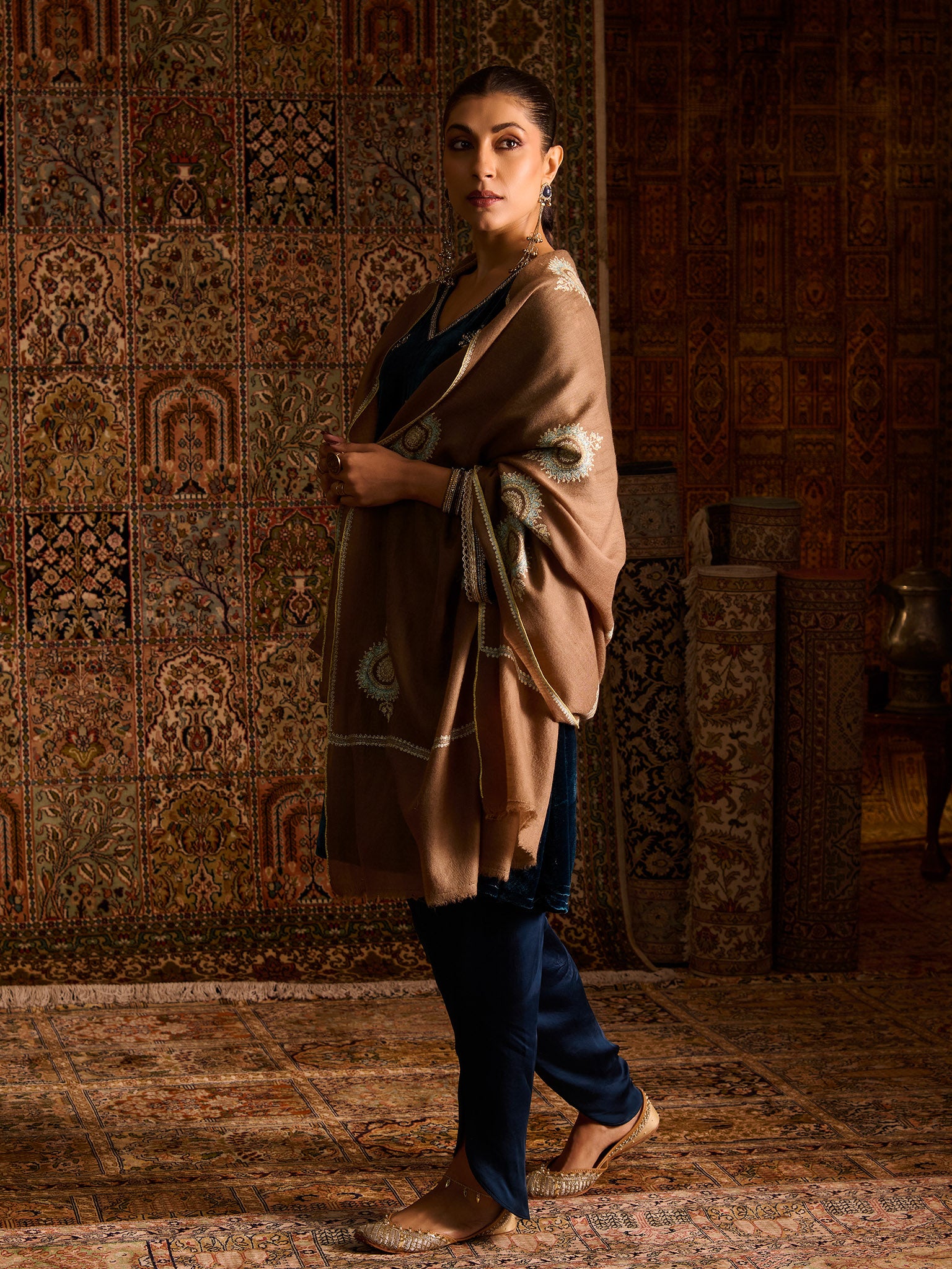 Handwoven Pure Pashmina Brown Sozni Shawl