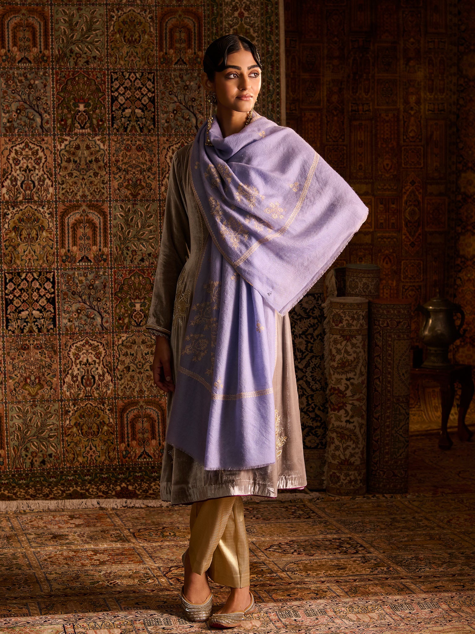 Kashmiri Handwoven Pure Pashmina Lilac Sozni Kunjidar Stole