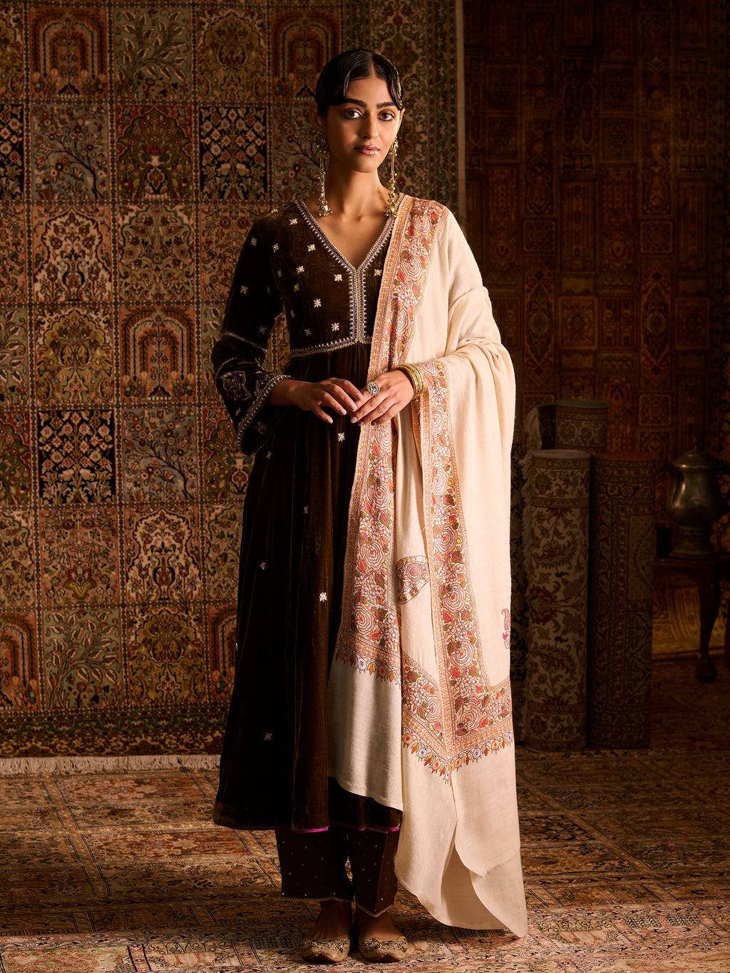 Handwoven Pure Pashmina Sozni Dordaar Shawl