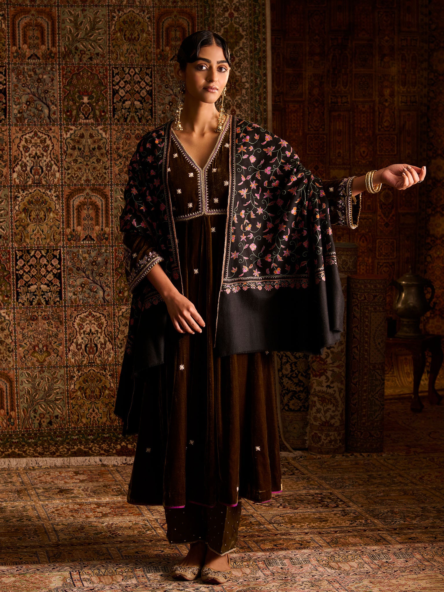 Handwoven Pure Pashmina Sozni All over Jaali Shawl