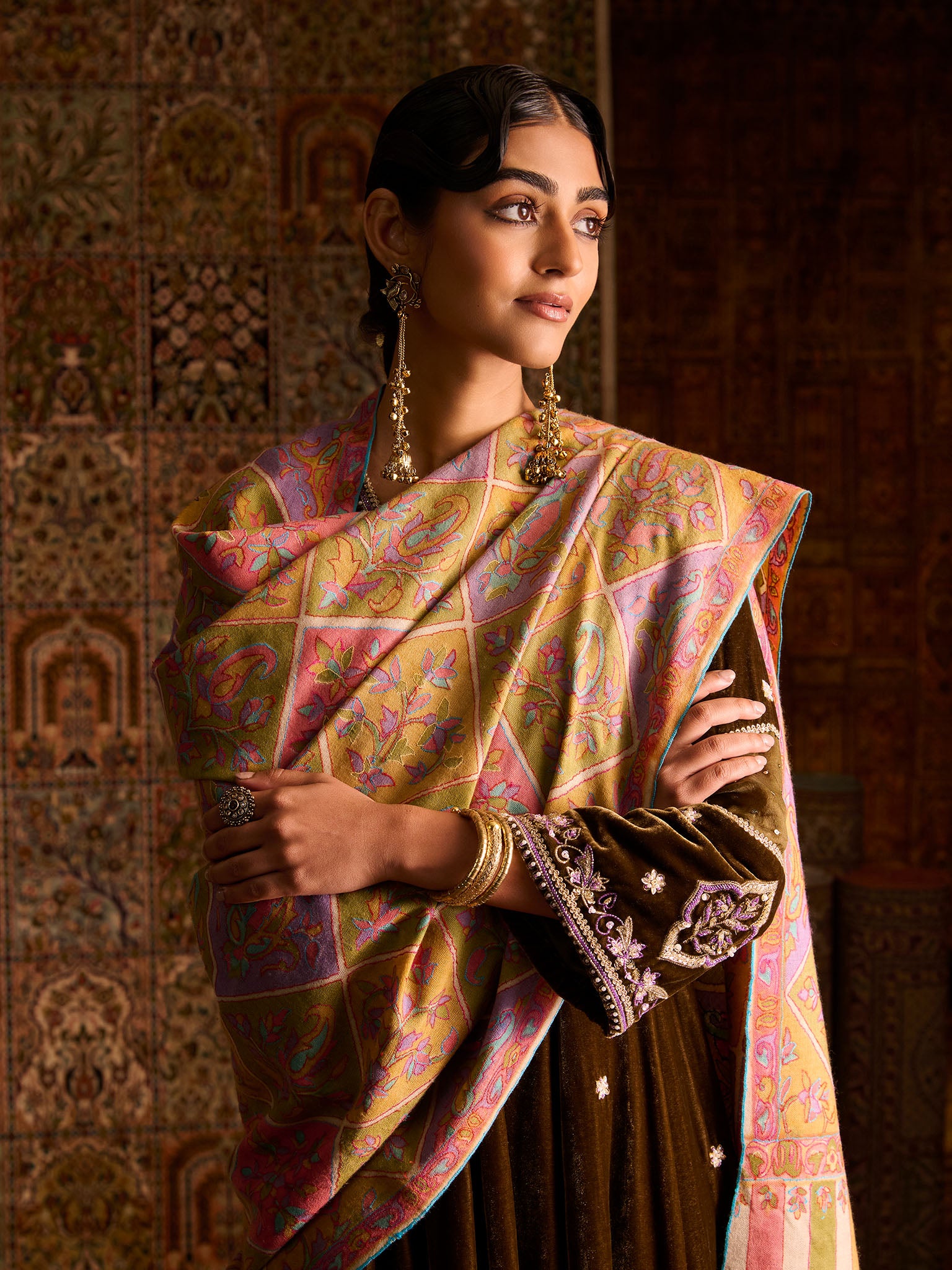 Handwoven Pure Pashmina Sozni Jaali  Shawl