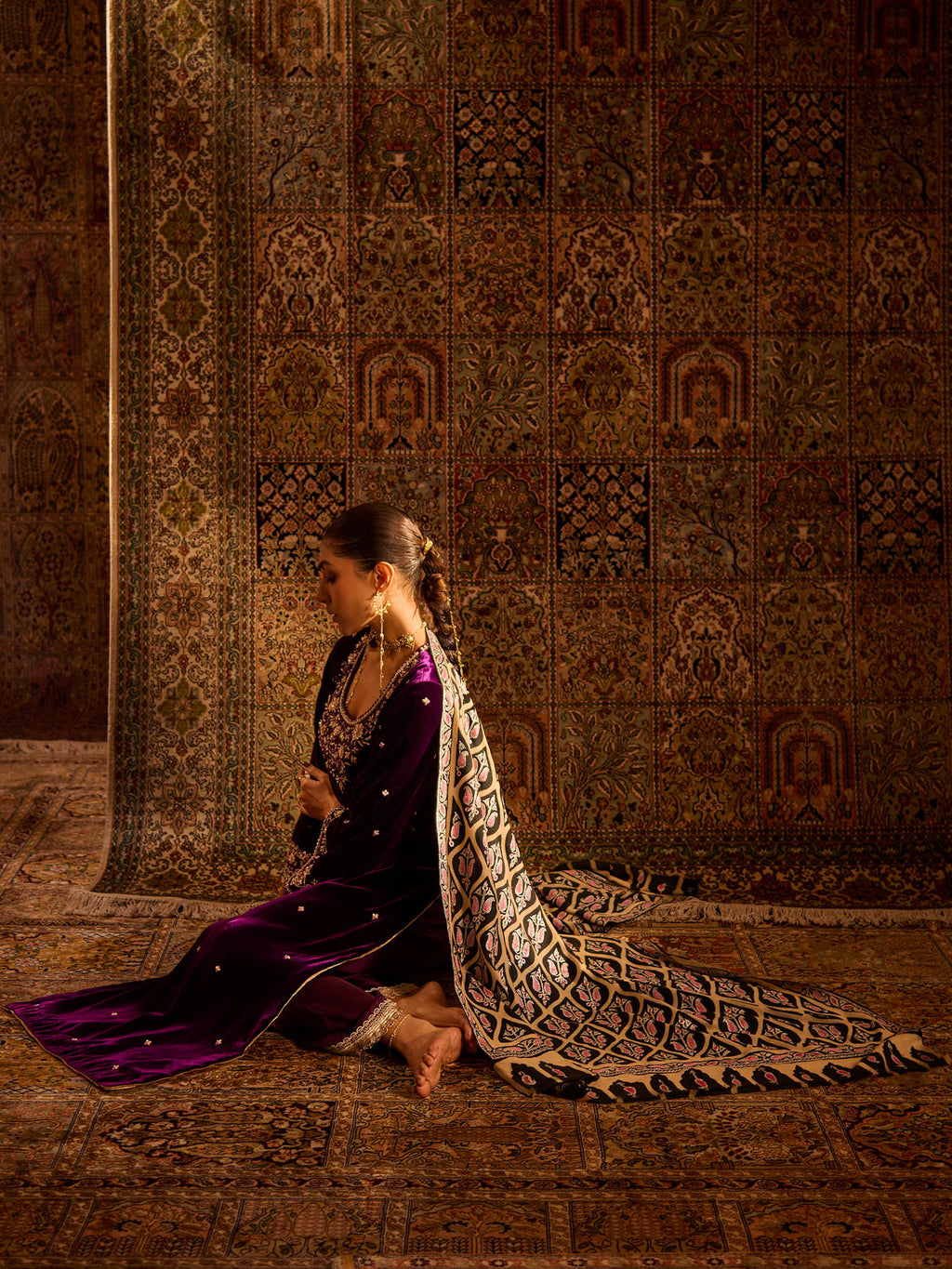 Kashmiri Handwoven Pure Pashmina Pink Heavy Tilla Jamawar Shawl