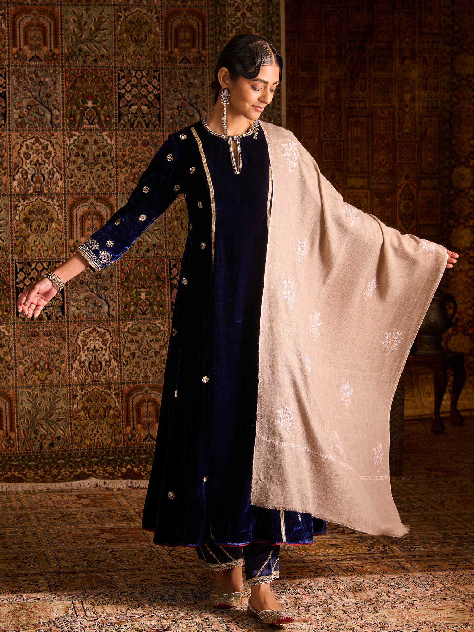 Handwoven Pure Pashmina Natural Sozni Bootidar Stole