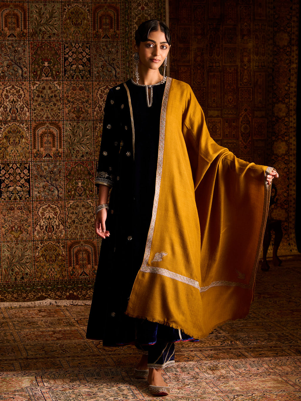 Handwoven Pure Pashmina Mustard Sozni Hashidaar Shawl