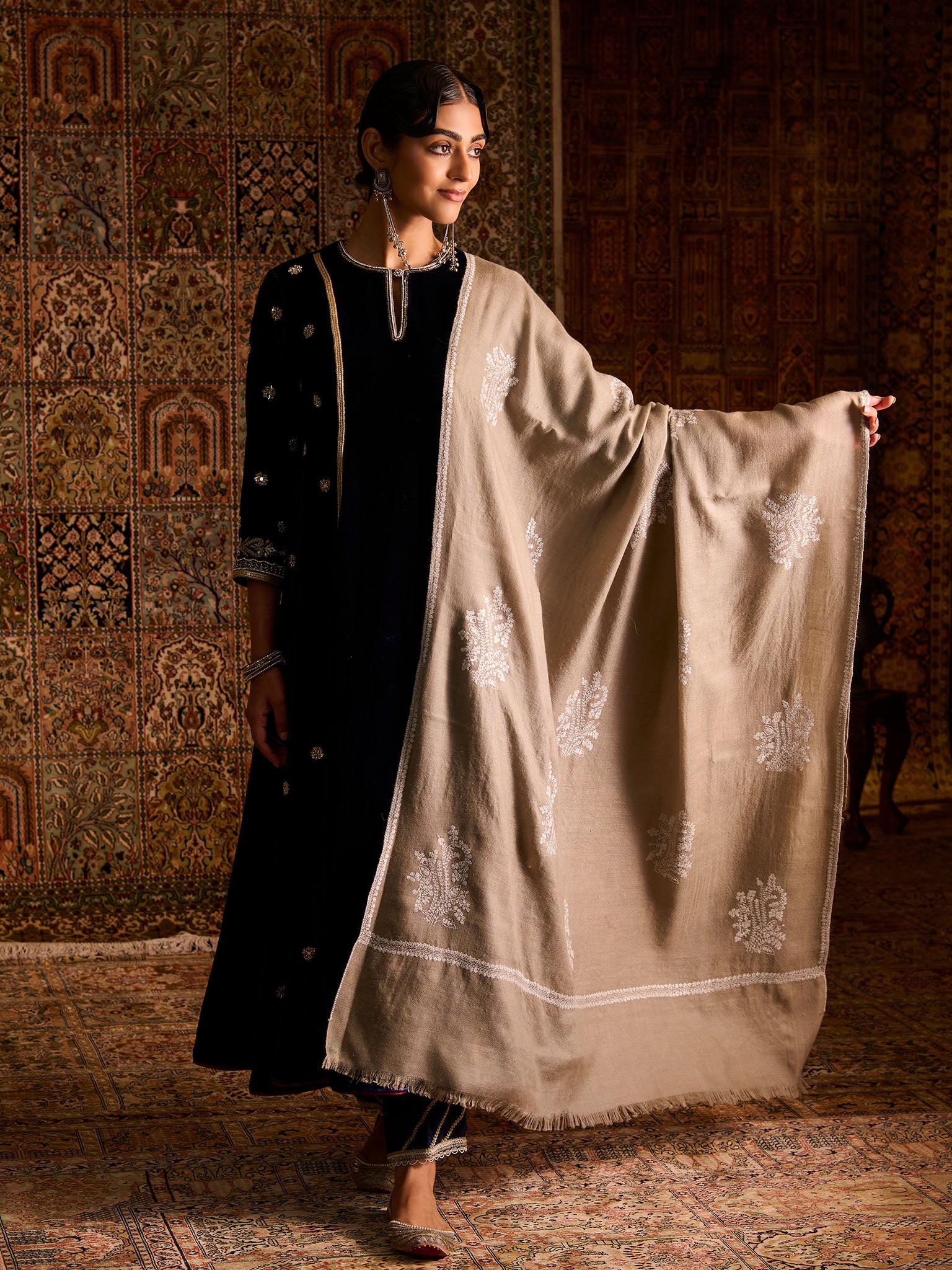 Handwoven Pure Pashmina Natural Sozni Bootidar Shawl