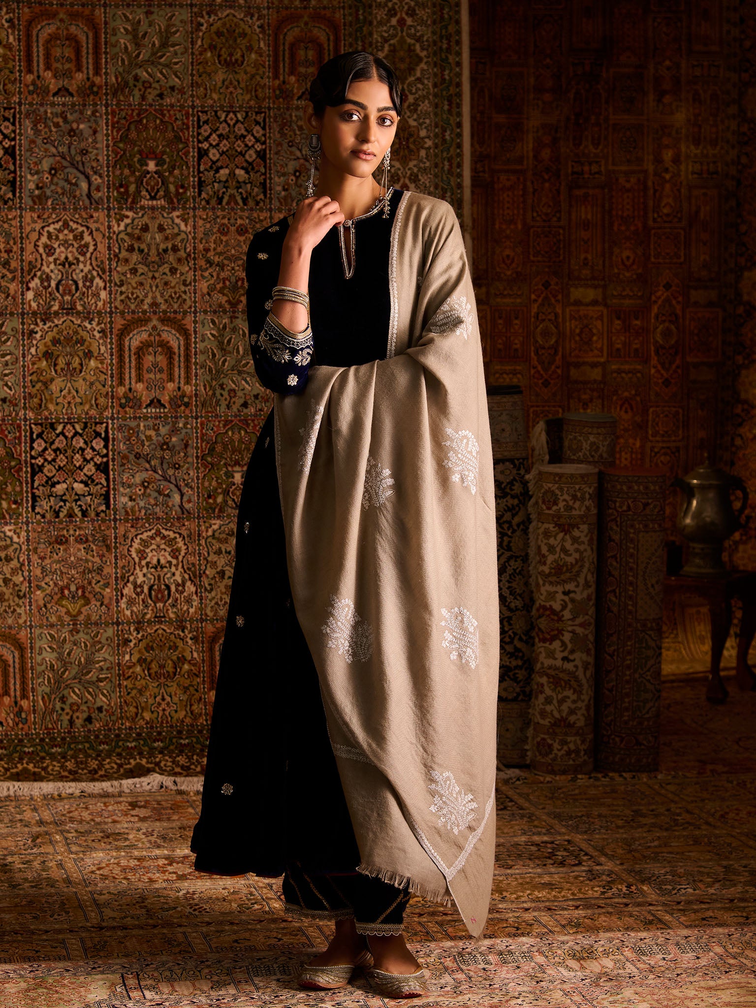 Handwoven Pure Pashmina Natural Sozni Bootidar Shawl