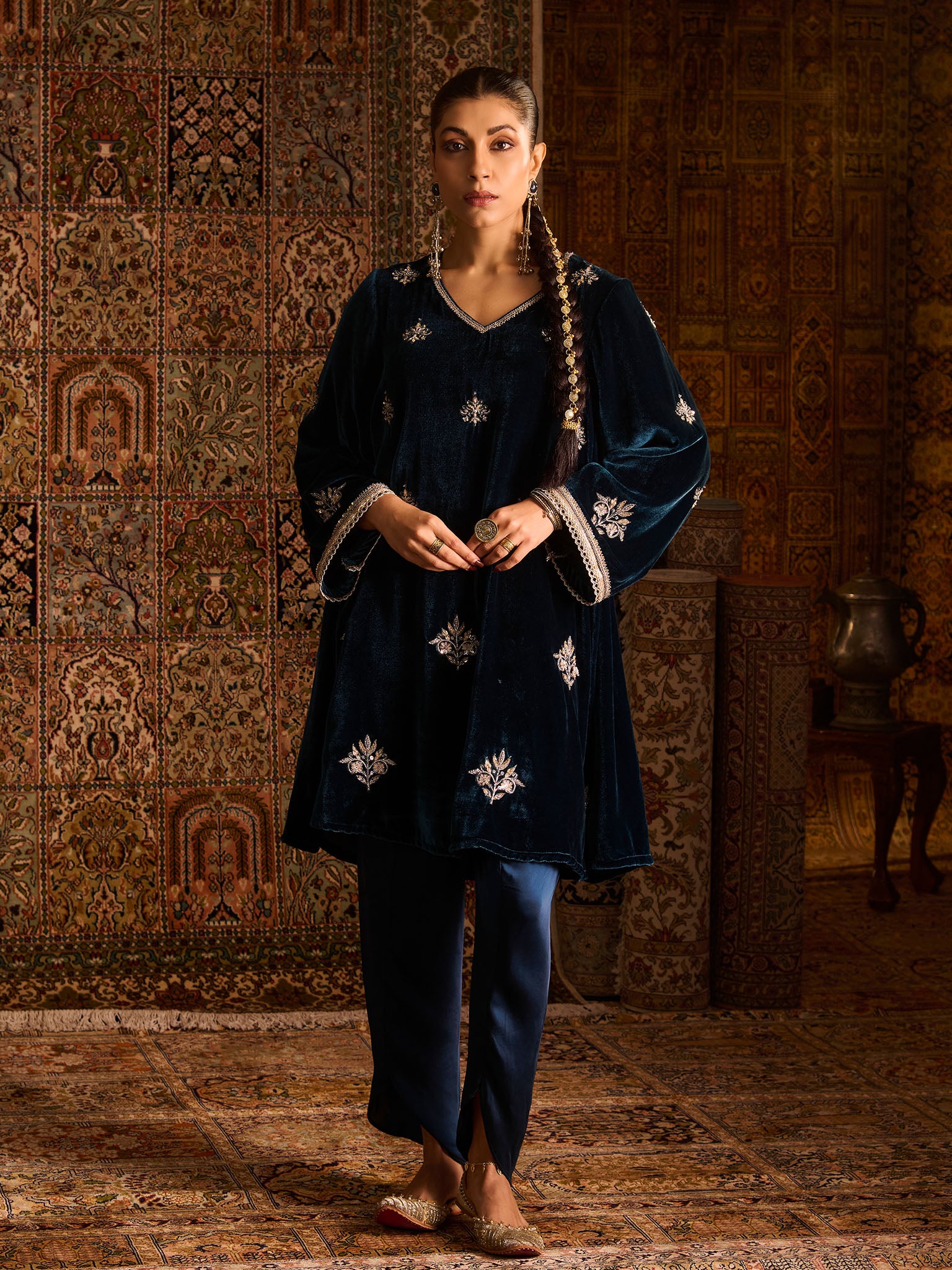 Avreen Teal Velvet Suit Set – Kashmir Galore