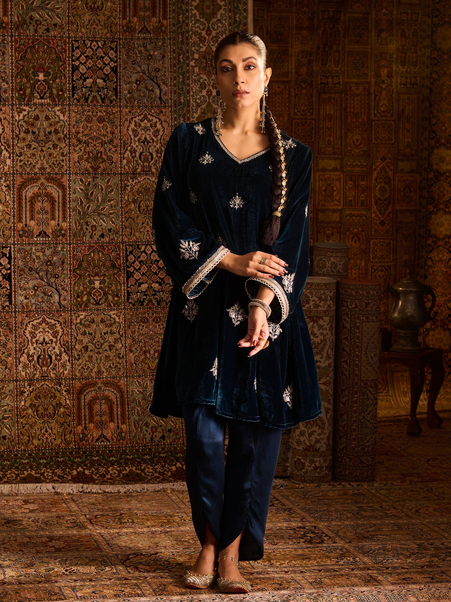 Avreen Teal Velvet Suit Set