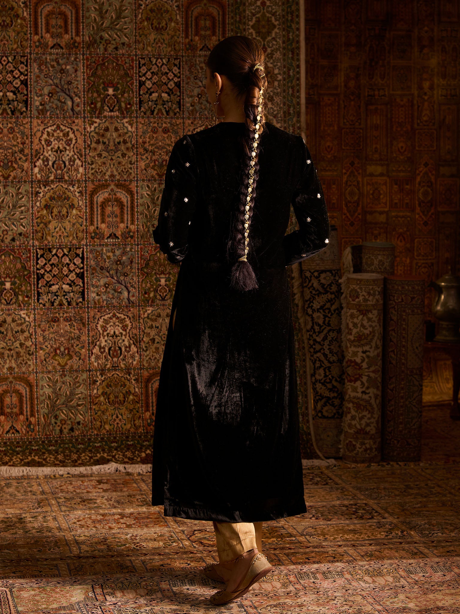 Siyahzar Black Velvet Suit Set
