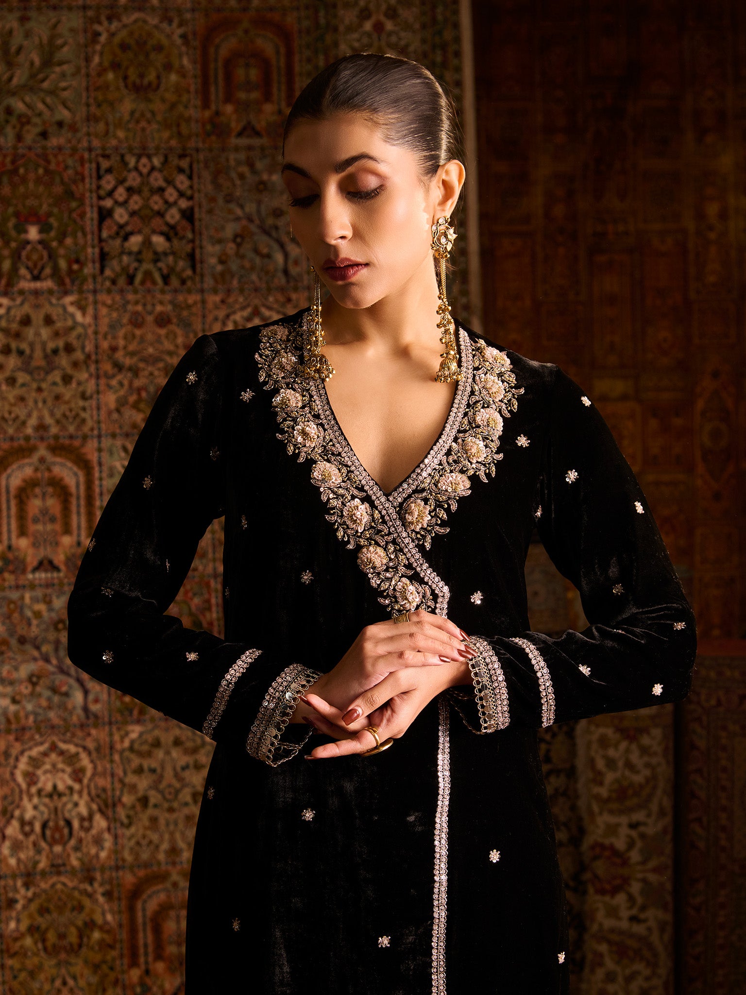 Siyahzar Black Velvet Suit Set