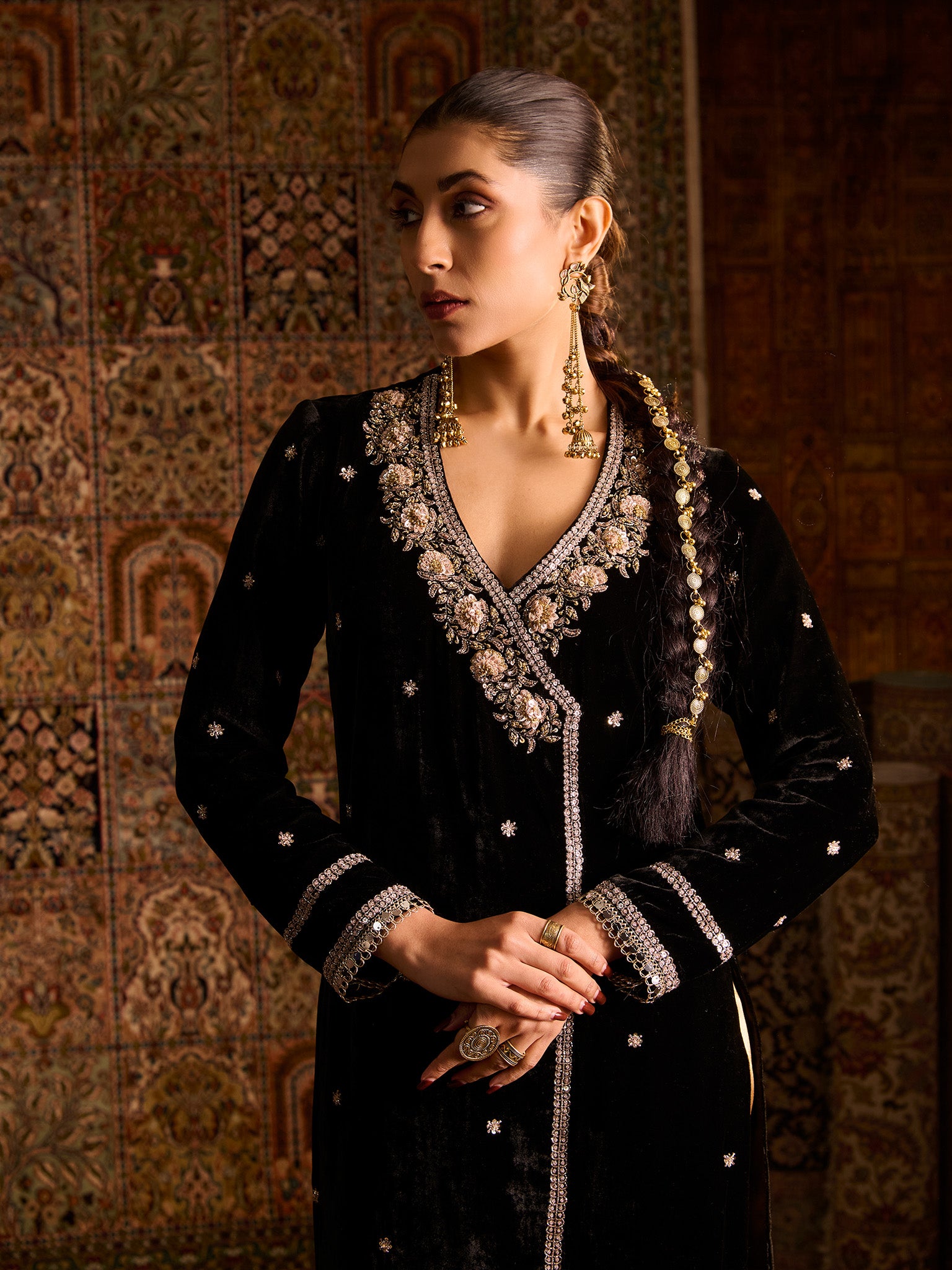 Siyahzar Black Velvet Suit Set